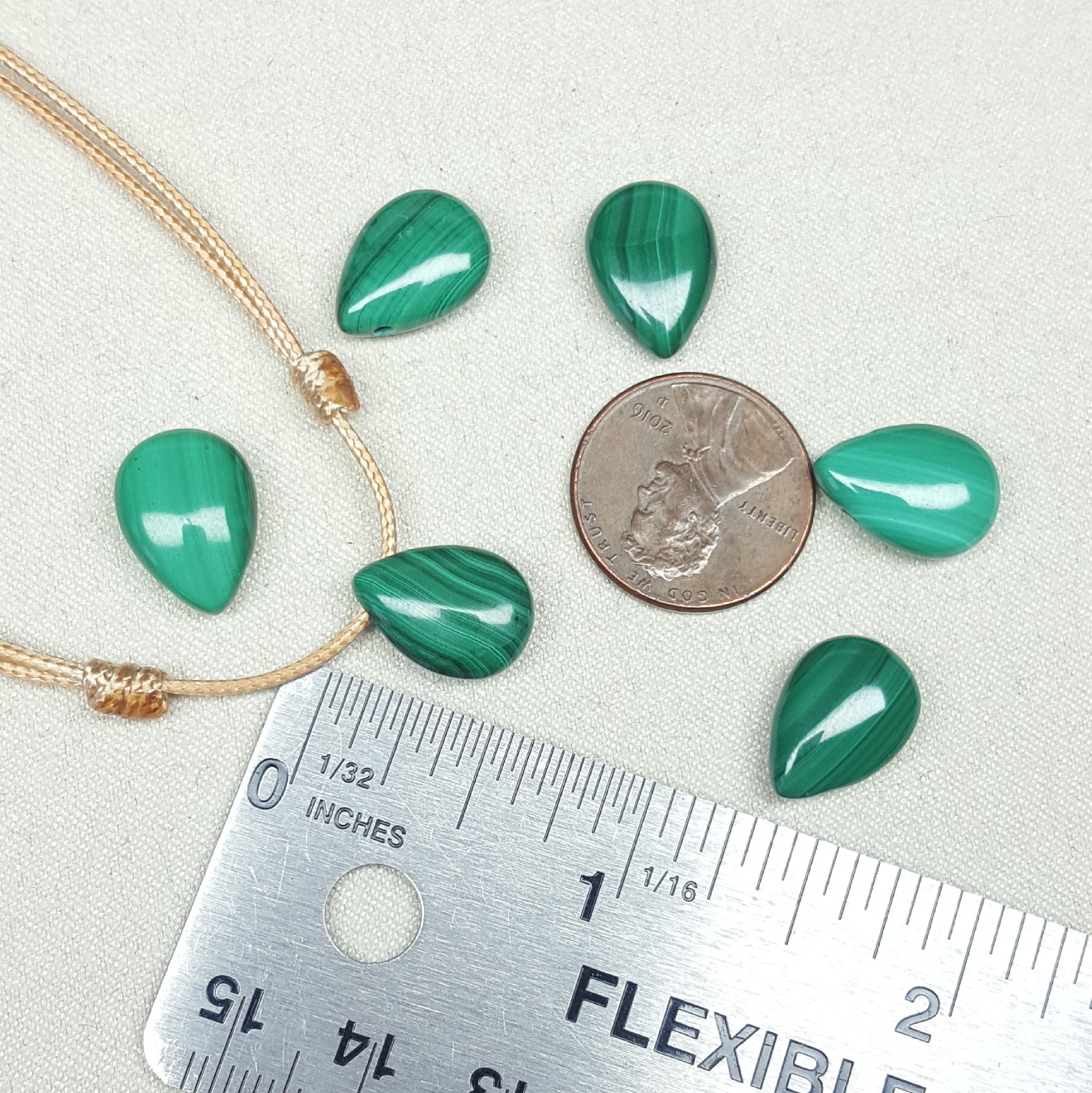 Malachite green stone on sale necklace