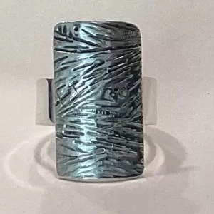 STERLING SILVER RING: size 8 1/2