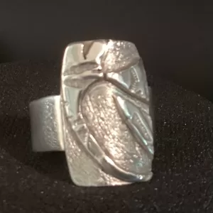 Sterling Silver Ring - Size 7 3/4