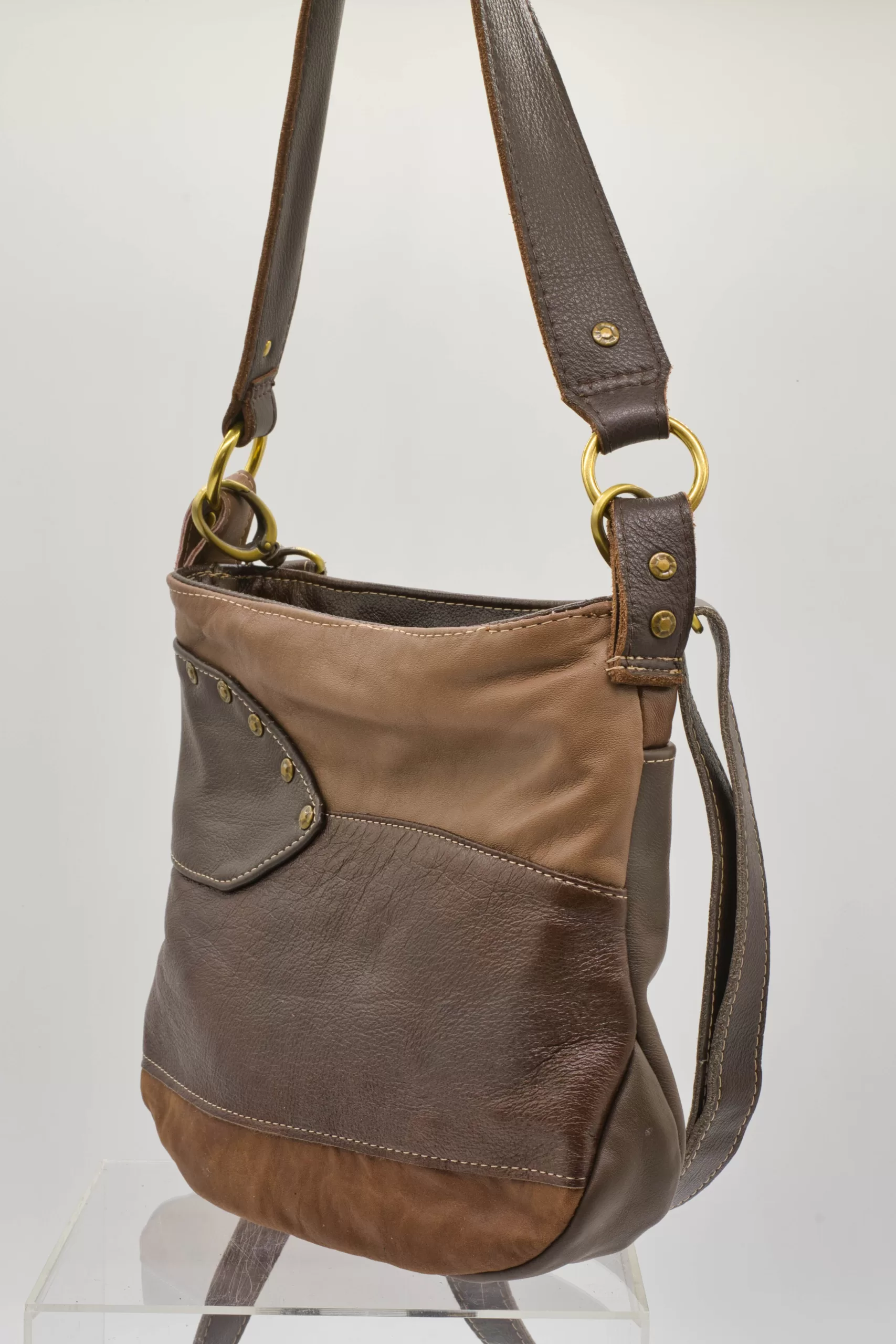 3232-Multi-brown rivet cross-body 2