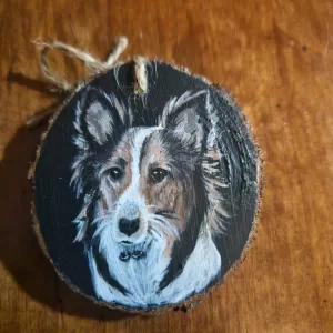 Customized painted wood slice