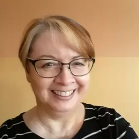Profile picture of Kerry @ Hutton Hill Designs